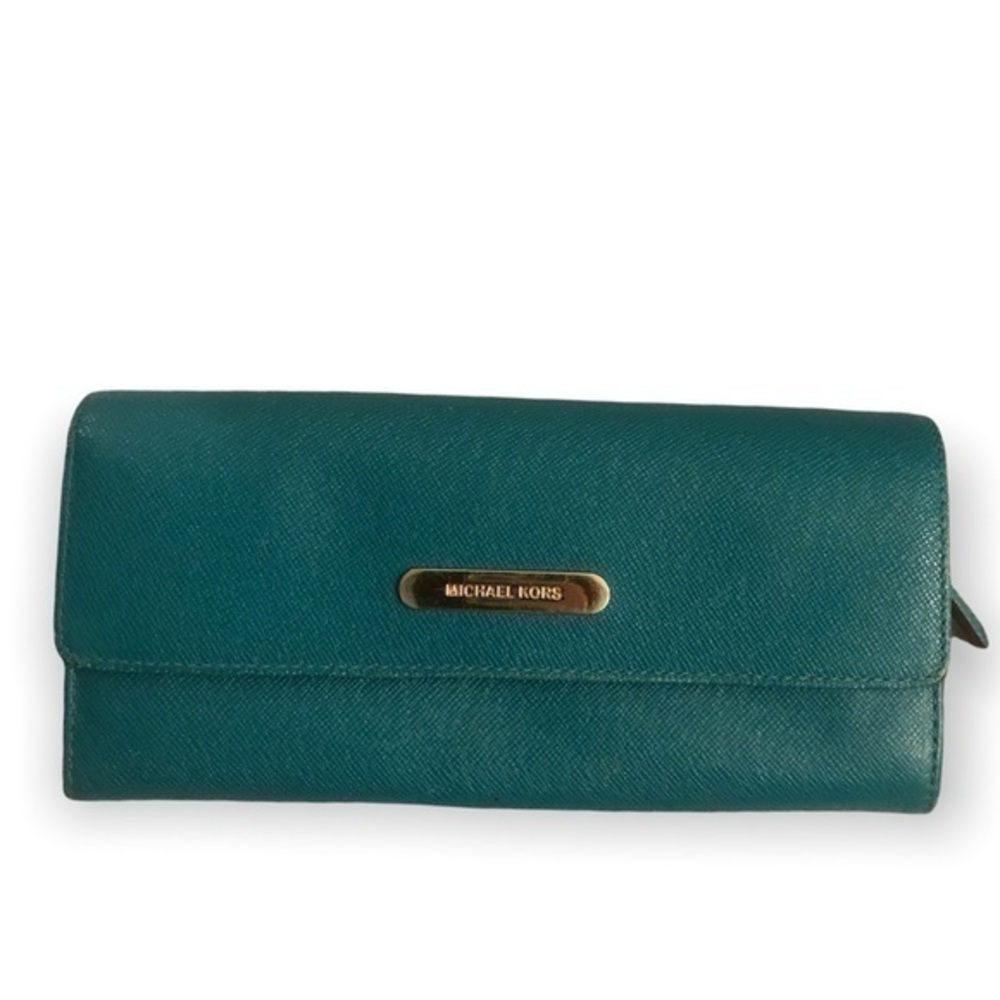 Michael kors green slim wallet